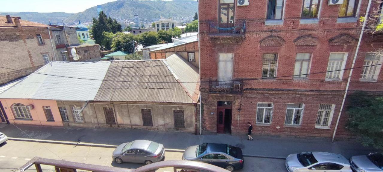 Guest House Irina Tbilisi Exterior photo